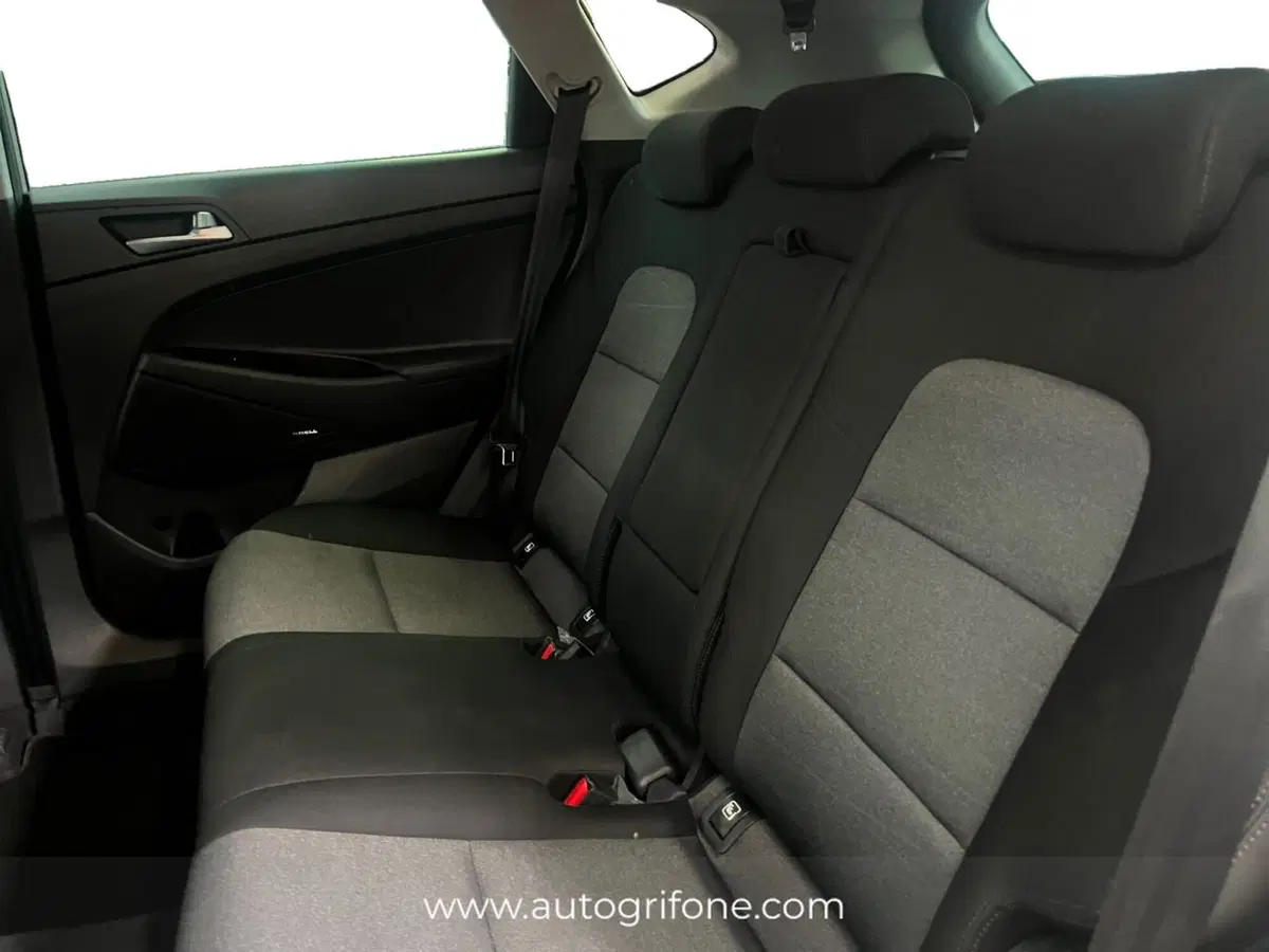 Hyundai Tucson usata a Modena (13)
