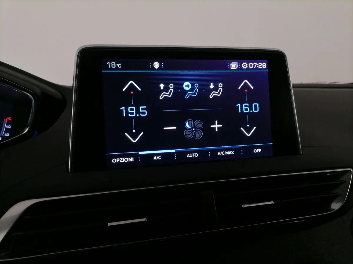 Peugeot 3008 usata a Roma (15)