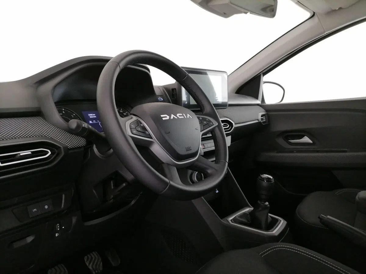Dacia Sandero Streetway usata a Roma (11)