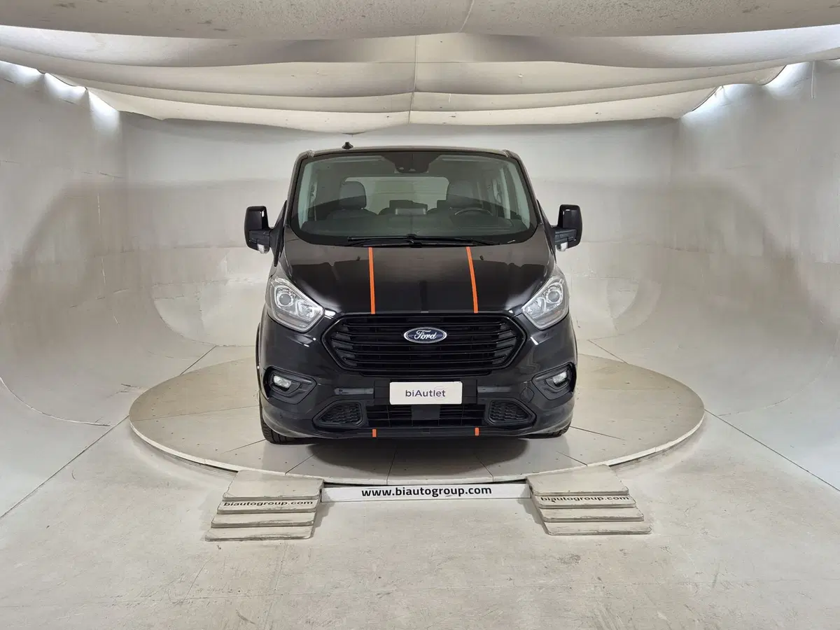 Ford Tourneo Custom usata a Torino (2)