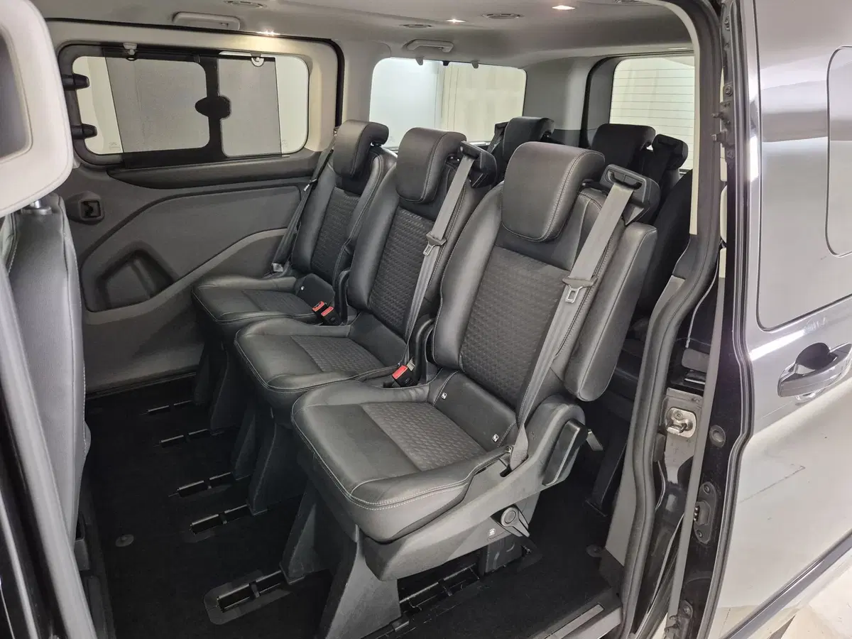 Ford Tourneo Custom usata a Torino (7)