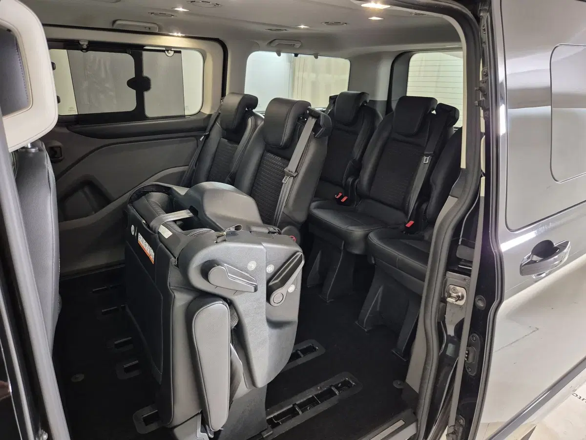 Ford Tourneo Custom usata a Torino (8)