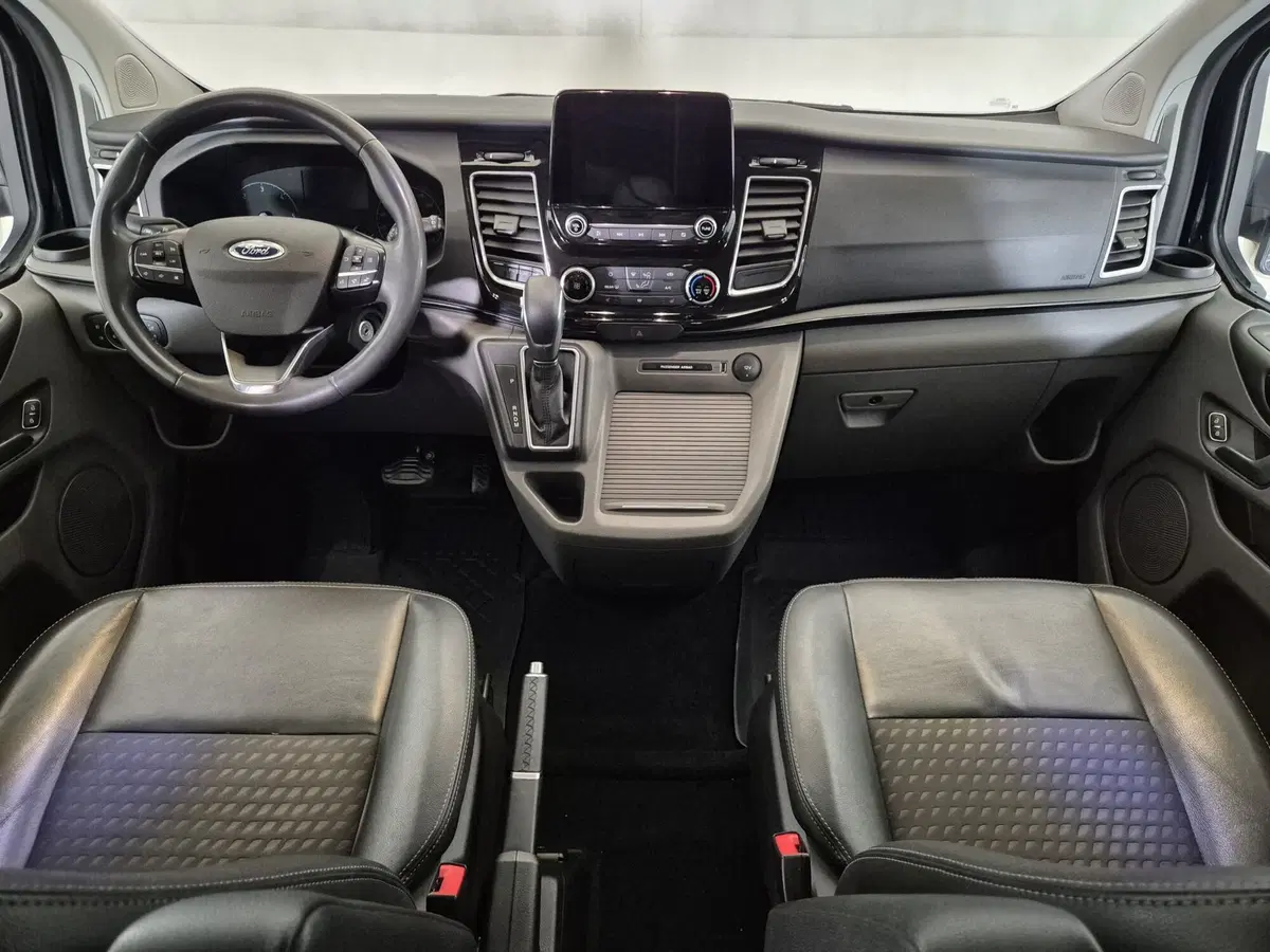 Ford Tourneo Custom usata a Torino (9)
