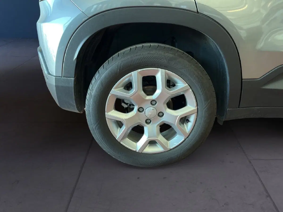 Jeep Avenger usata a Torino (7)