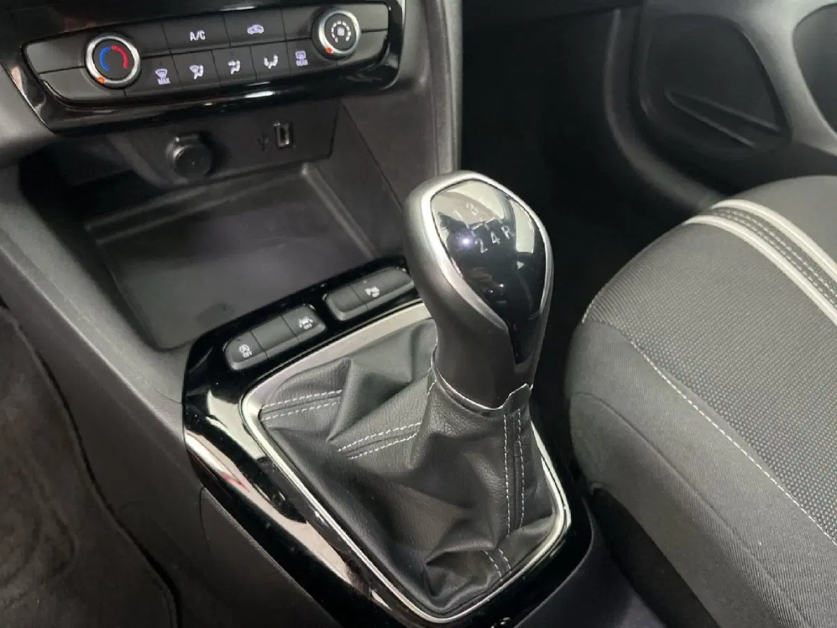 Opel Corsa usata a Torino (13)