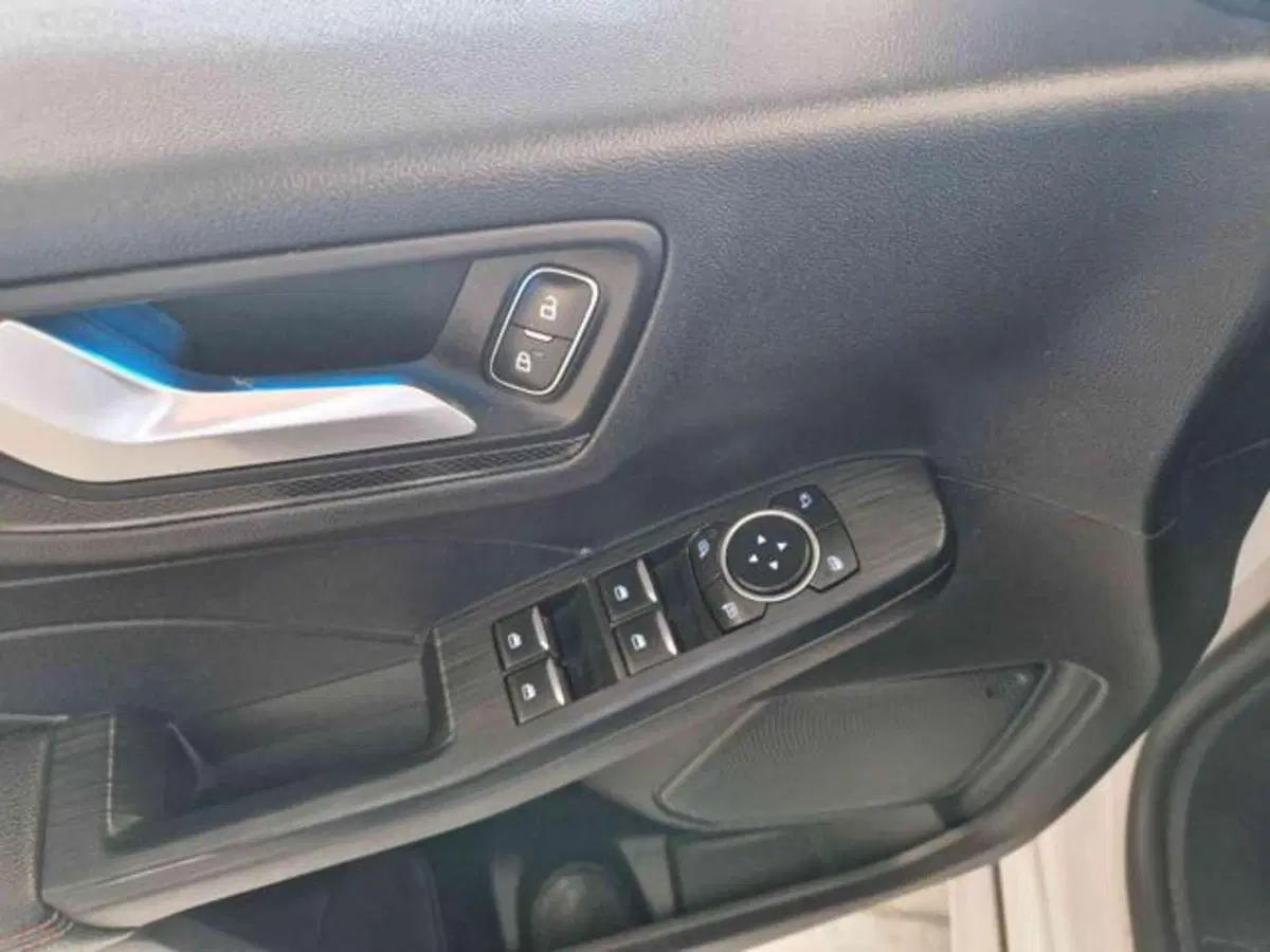 Ford Kuga usata a Bologna (18)