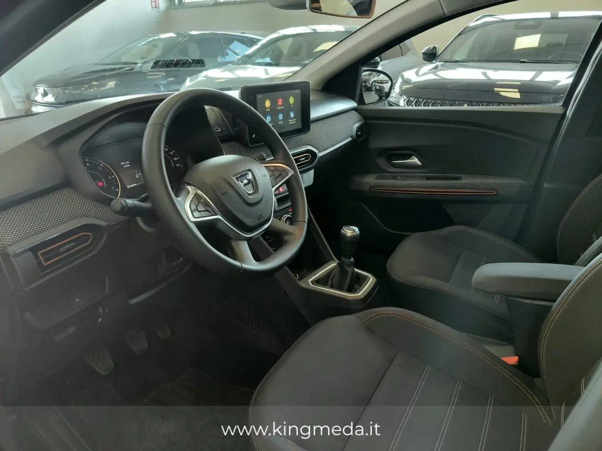 Dacia Sandero usata a Monza e Brianza (12)