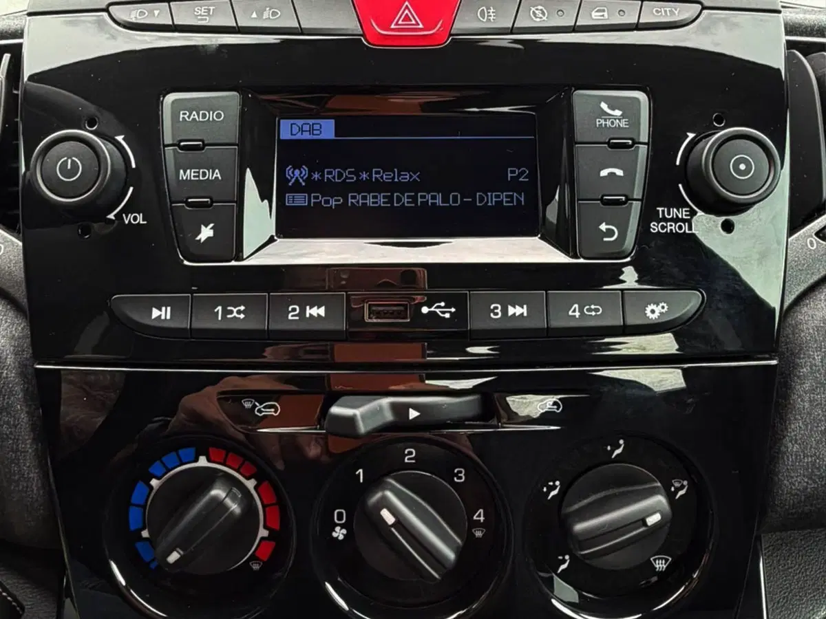 Lancia Ypsilon usata a Belluno (10)