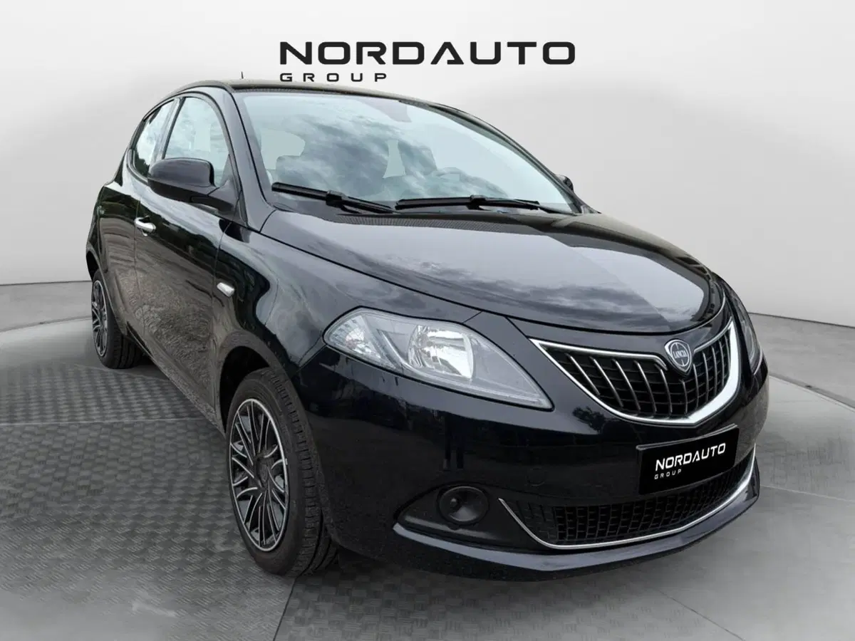 Lancia Ypsilon usata a Belluno (2)
