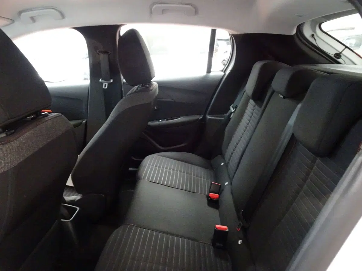 Peugeot 208 usata a Treviso (9)