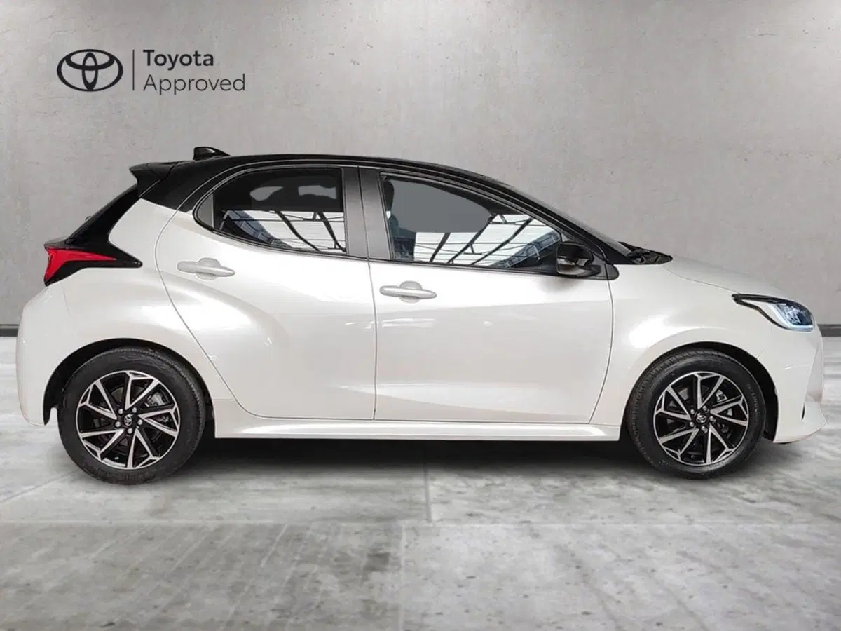 Toyota Yaris usata a Milano (5)