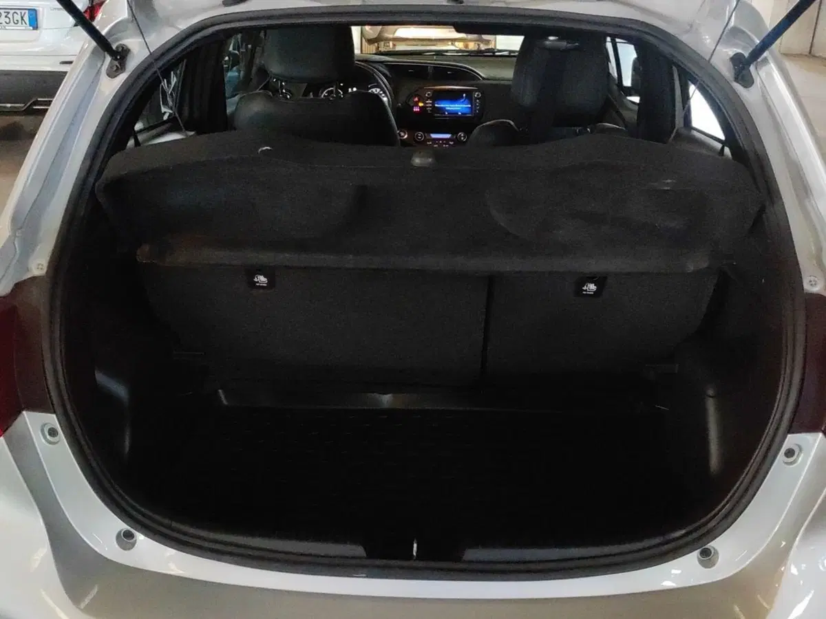 Toyota Yaris usata a Milano (7)