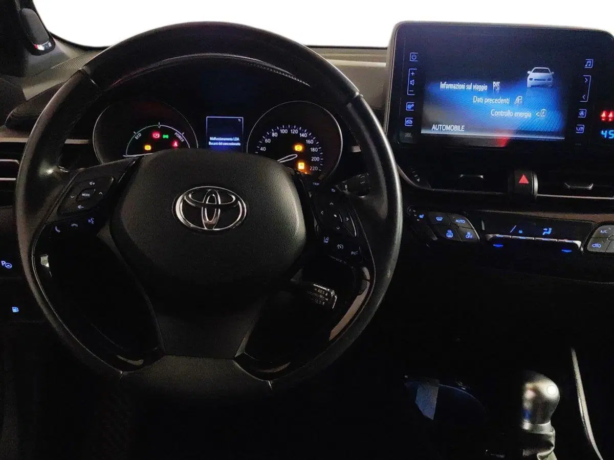 Toyota Toyota C-HR usata a Milano (9)