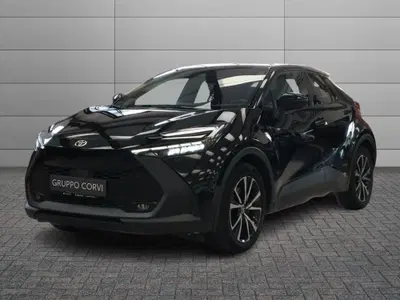 Toyota Toyota C-HR 2.0 phev Trend fwd e-cvt del 2025 usata a Genzano di Roma