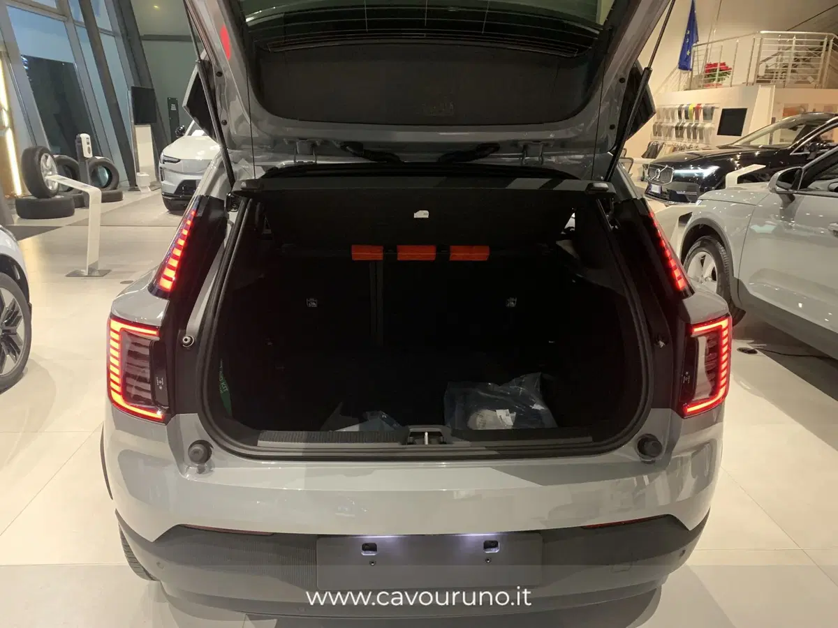 Volvo EX30 nuova a Ferrara (13)
