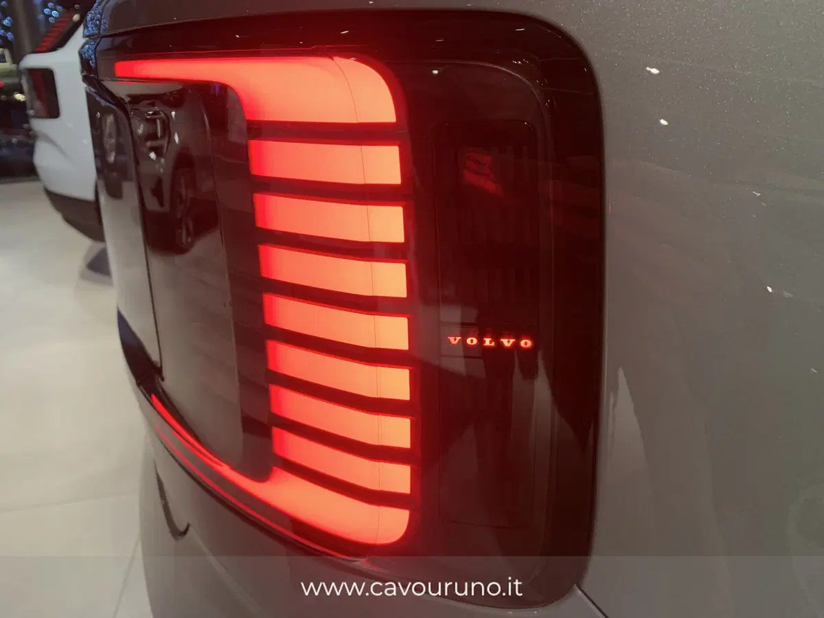 Volvo EX30 nuova a Ferrara (16)