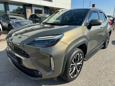 Toyota Yaris Cross 1.5h GR Sport Black Sky fwd 116cv e-cvt del 2022 usata a Modena