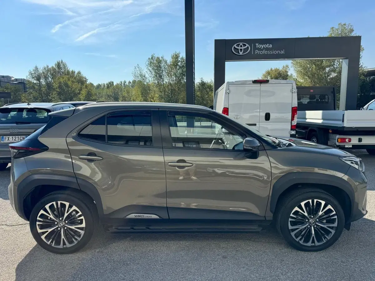 Toyota Yaris Cross usata a Modena (5)