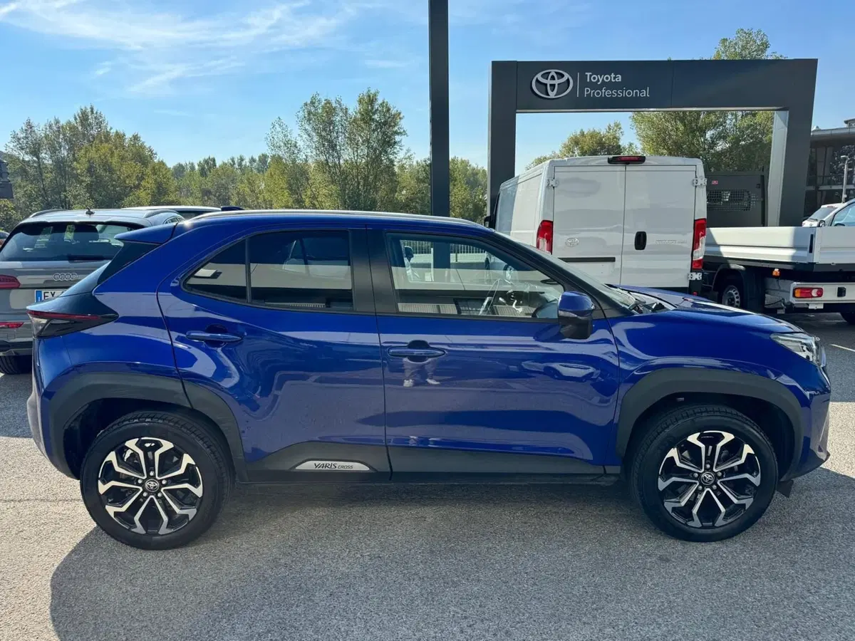 Toyota Yaris Cross usata a Modena (5)