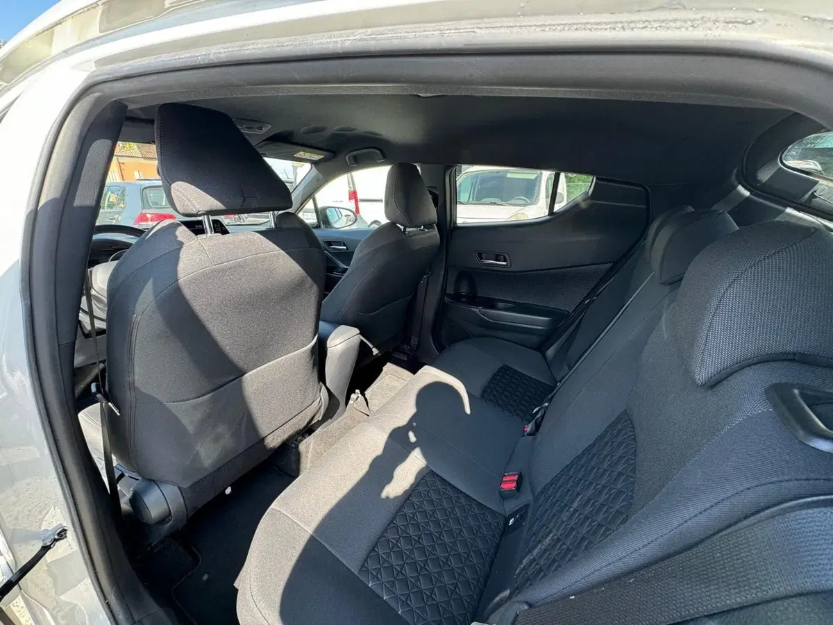 Toyota Toyota C-HR usata a Modena (14)