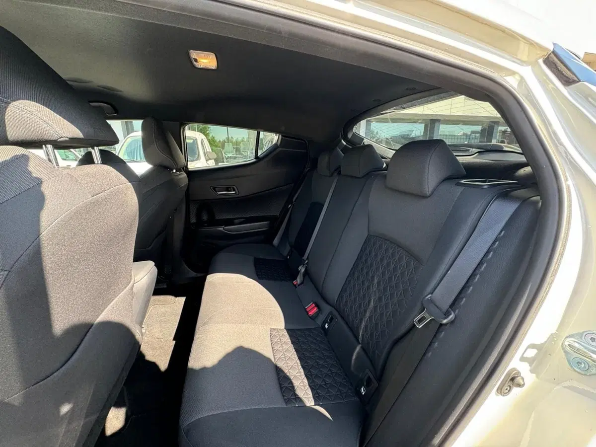 Toyota Toyota C-HR usata a Modena (15)
