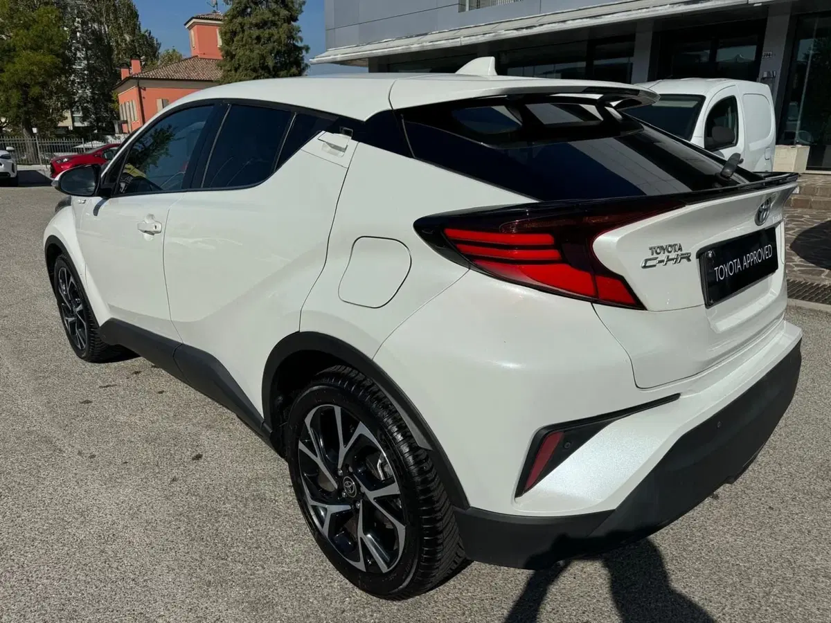 Toyota Toyota C-HR usata a Modena (8)