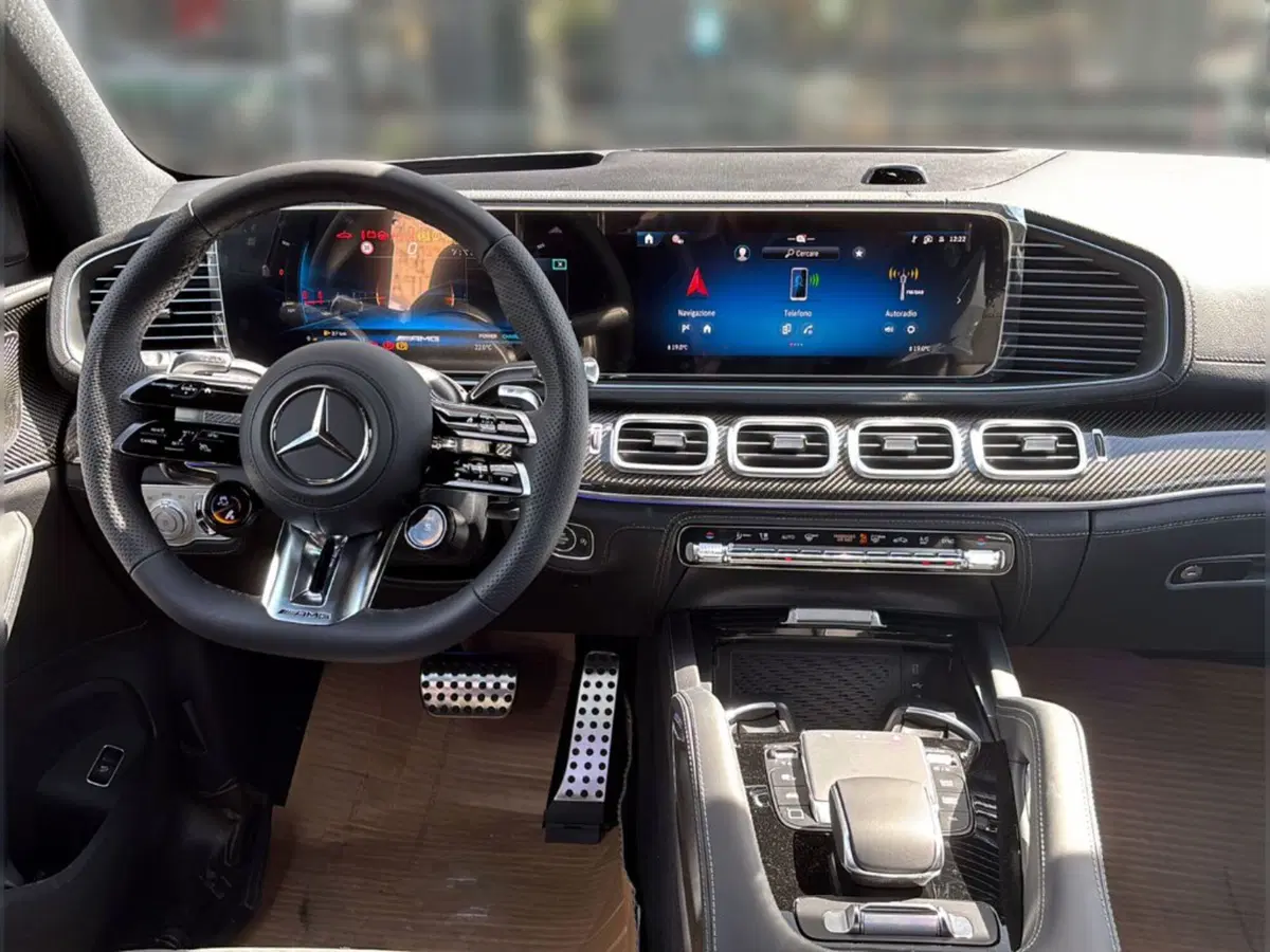 Mercedes-Benz GLE SUV nuova a Pisa (11)