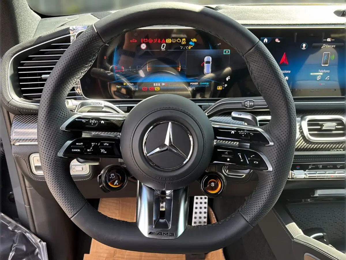 Mercedes-Benz GLE SUV nuova a Pisa (12)