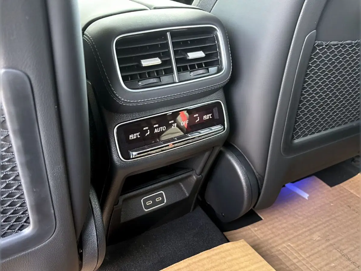 Mercedes-Benz GLE SUV nuova a Pisa (15)