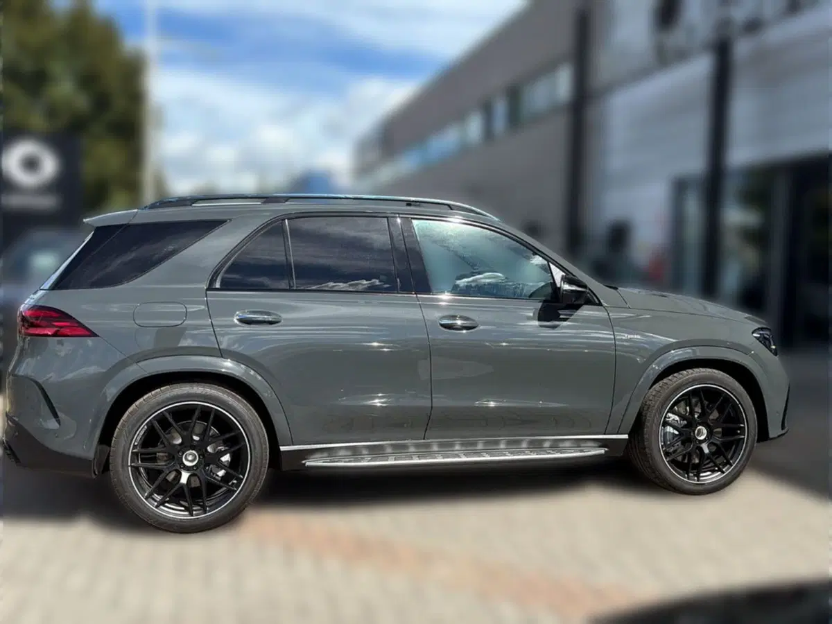 Mercedes-Benz GLE SUV nuova a Pisa (7)