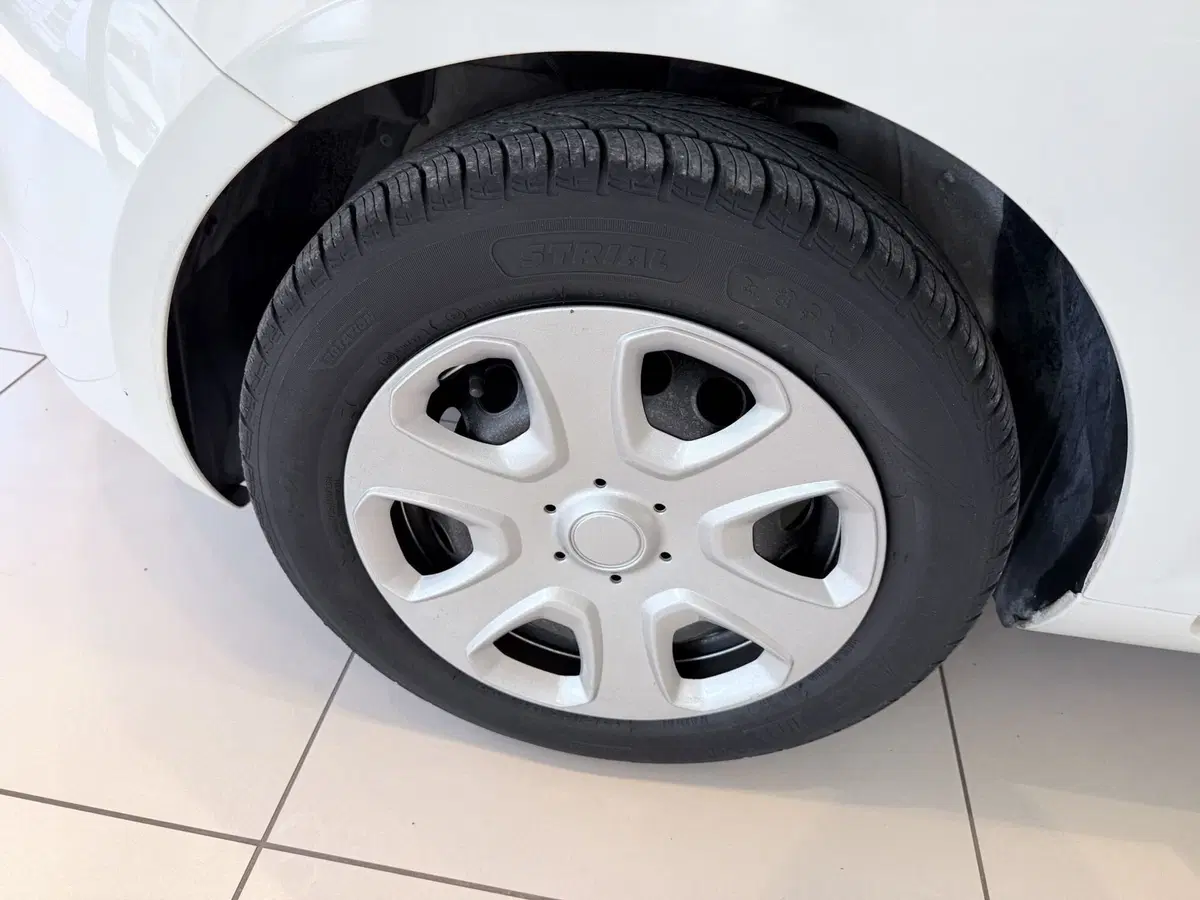 Ford Ka usata a Latina (13)