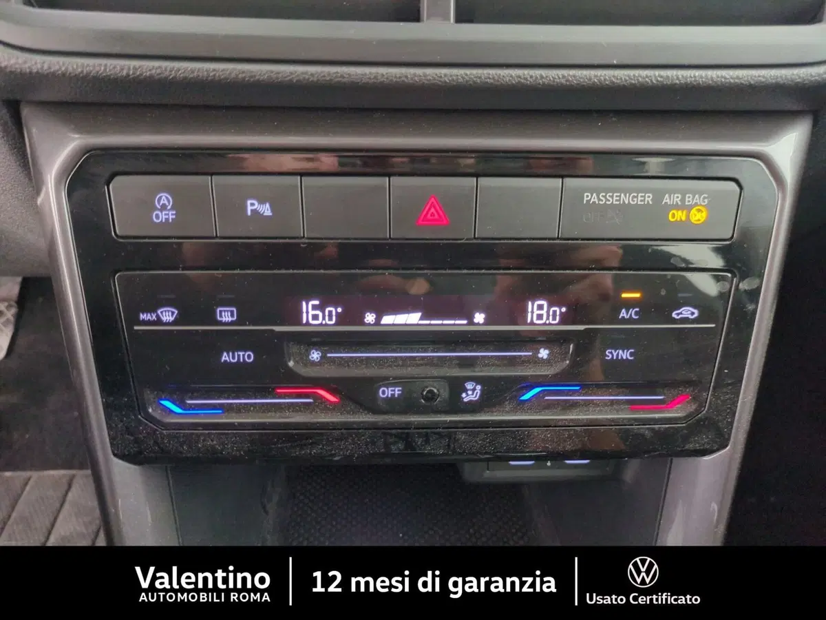 Volkswagen T-Cross usata a Roma (16)