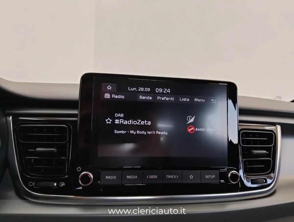 Kia Rio usata a Como (12)