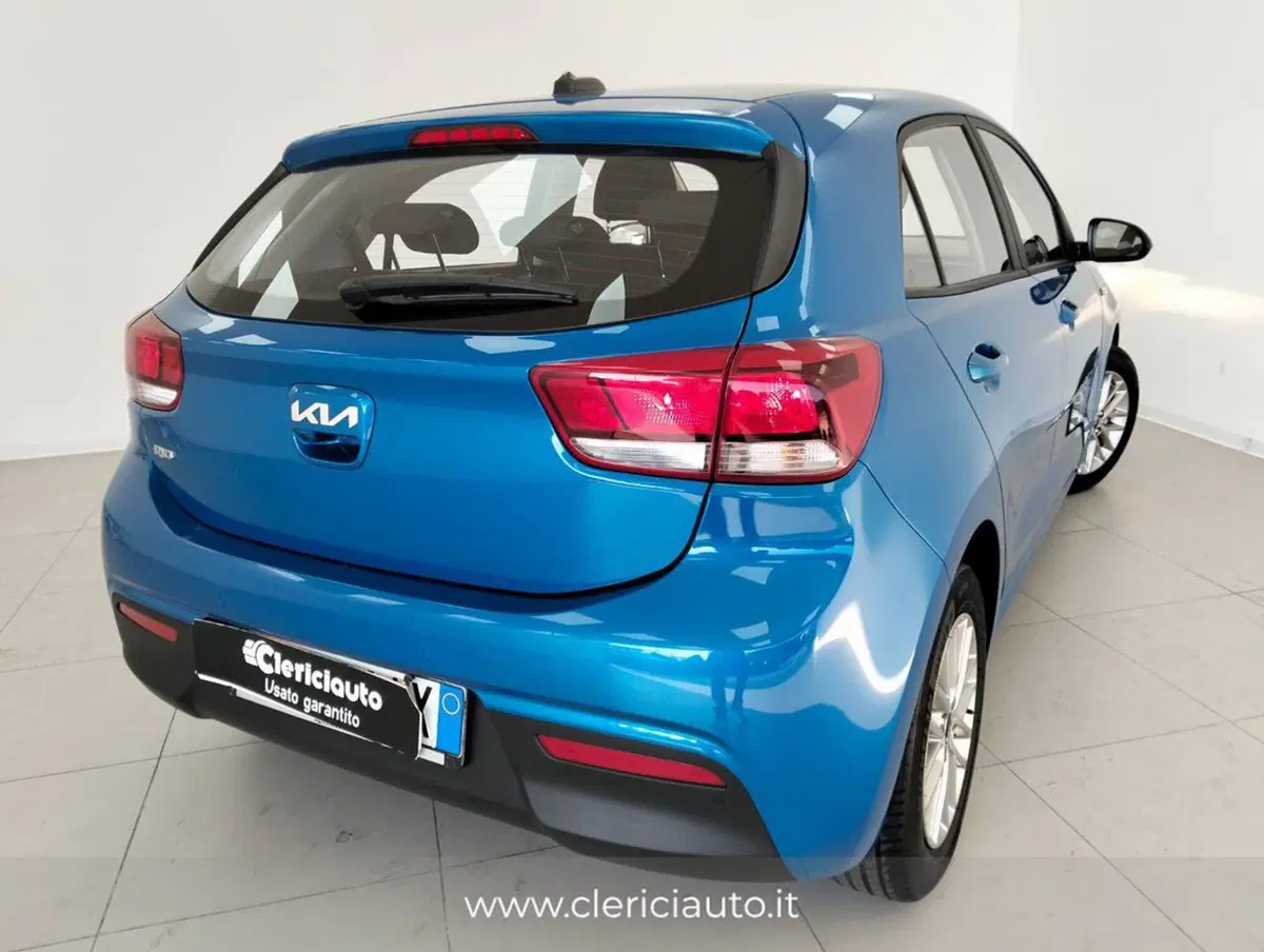 Kia Rio usata a Como (2)