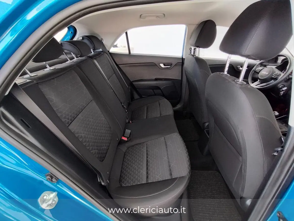 Kia Rio usata a Como (5)