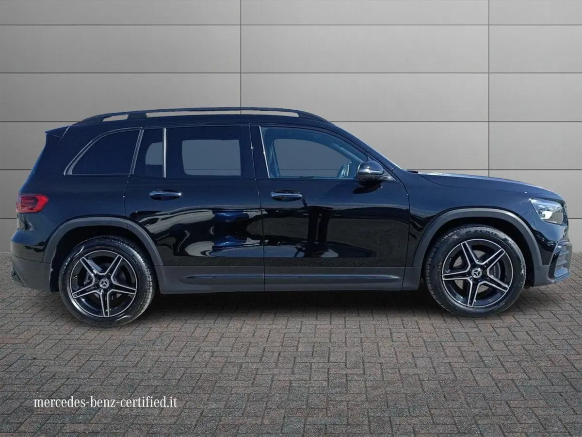 Mercedes-Benz GLB usata a Bari (5)