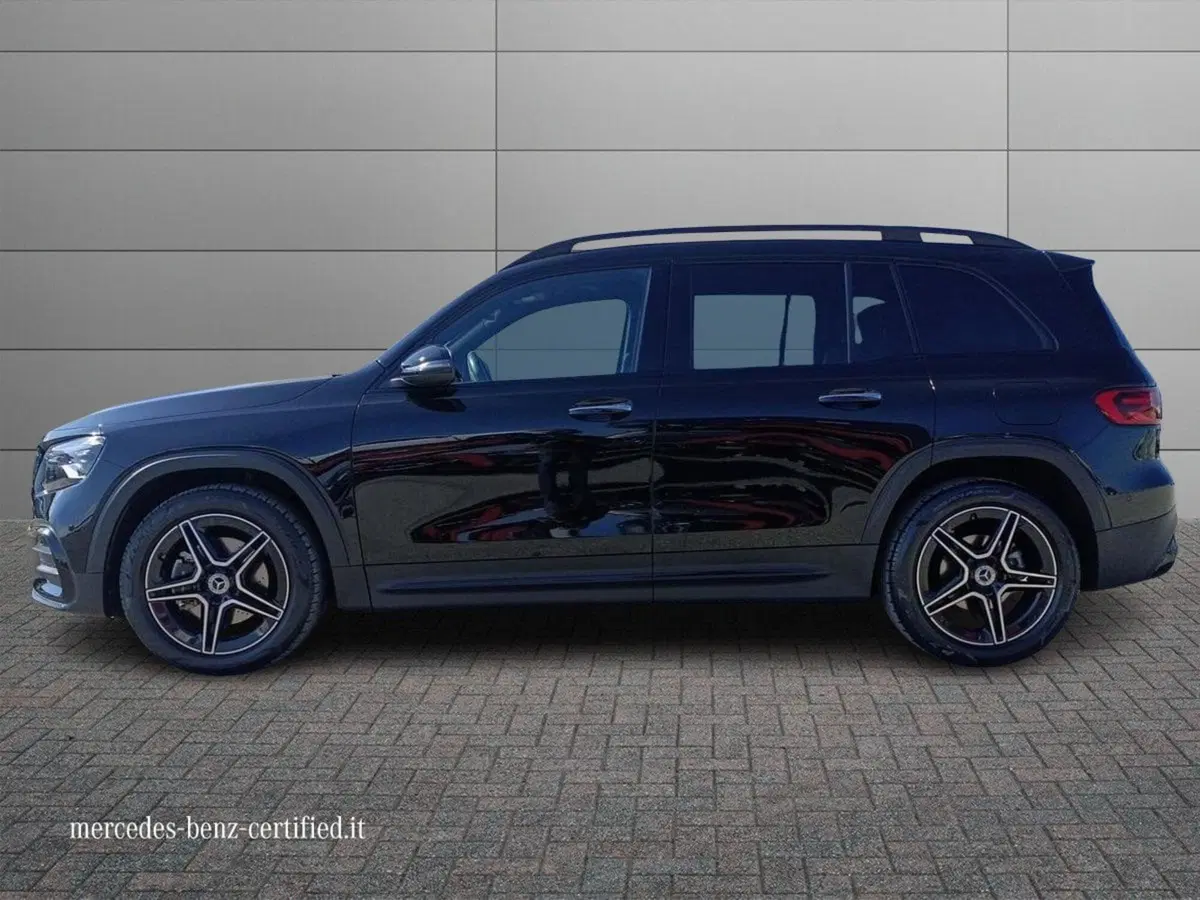 Mercedes-Benz GLB usata a Bari (6)