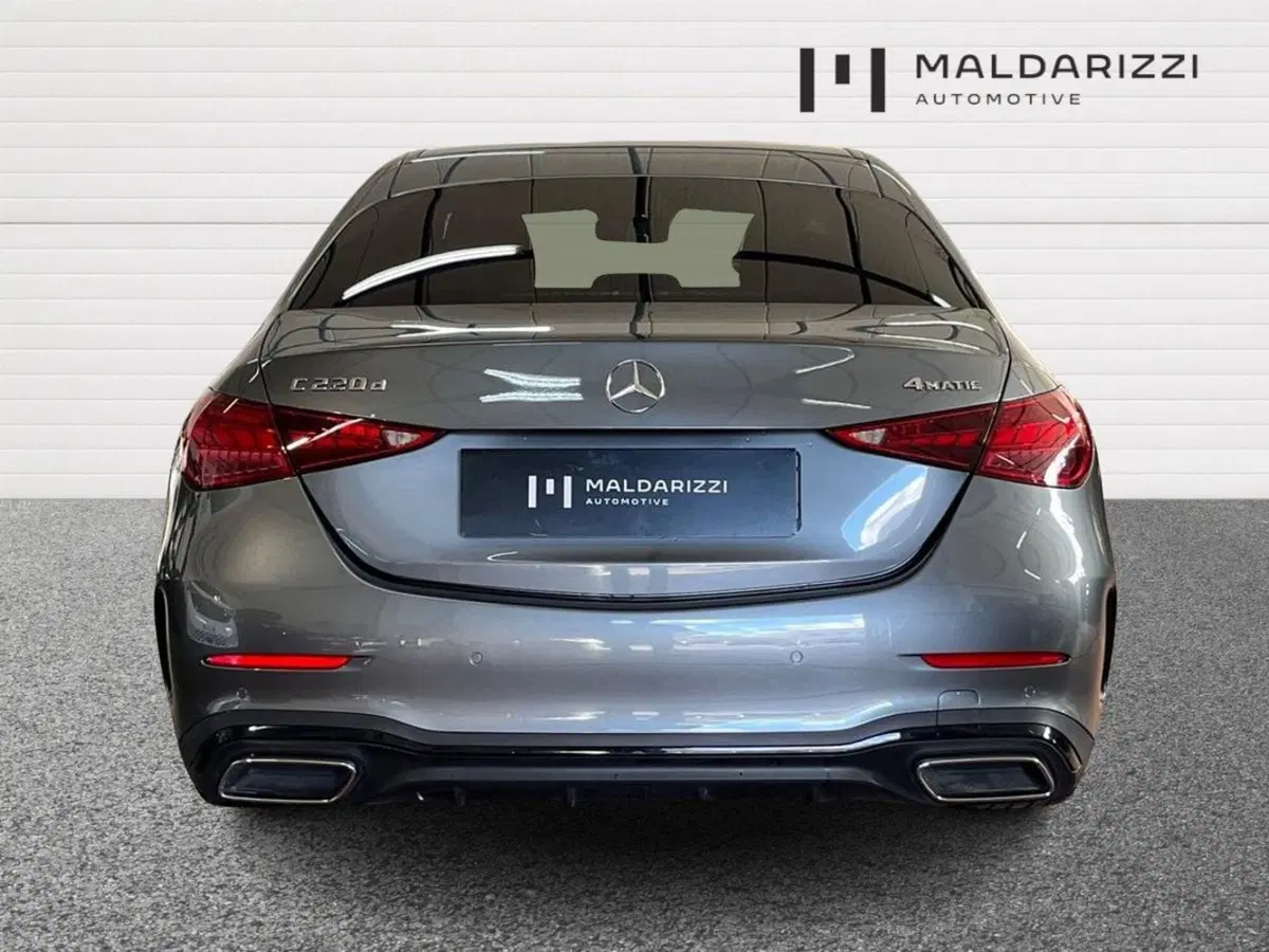 Mercedes-Benz Classe C usata a Bari (3)