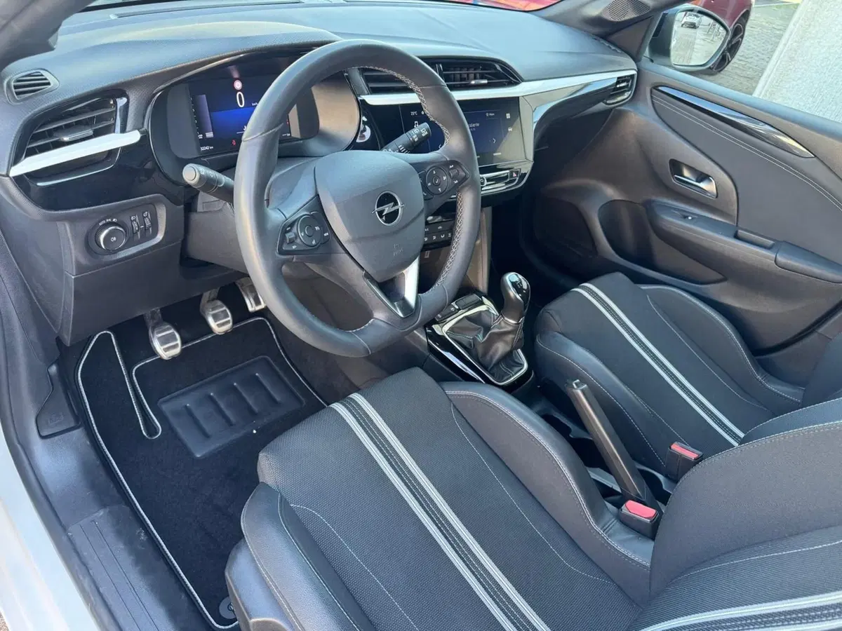 Opel Corsa nuova a Ferrara (10)