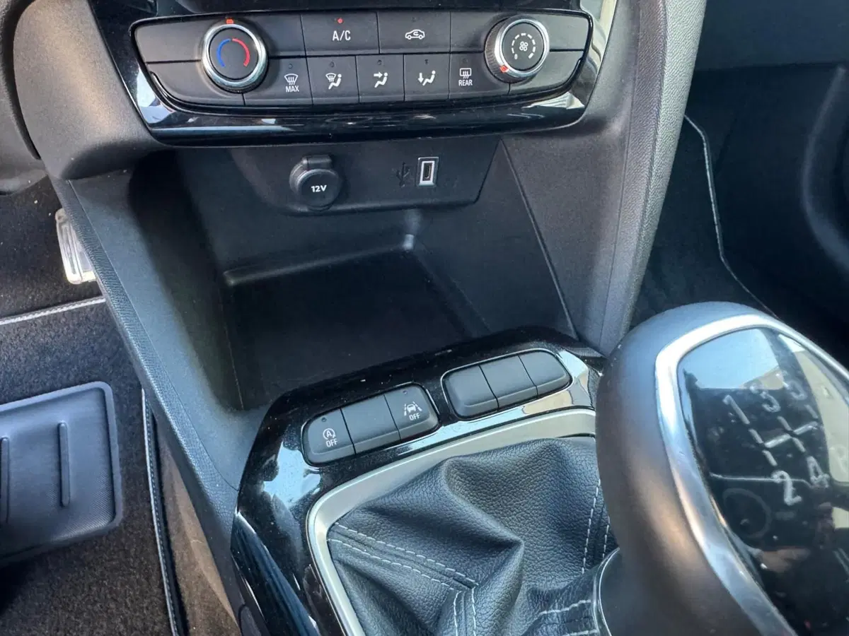 Opel Corsa nuova a Ferrara (11)