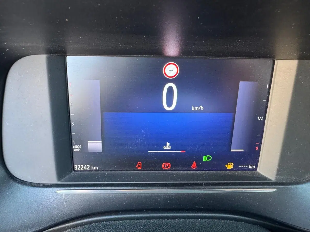 Opel Corsa nuova a Ferrara (13)