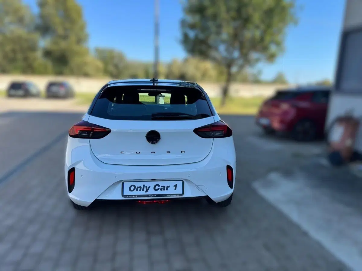 Opel Corsa nuova a Ferrara (7)