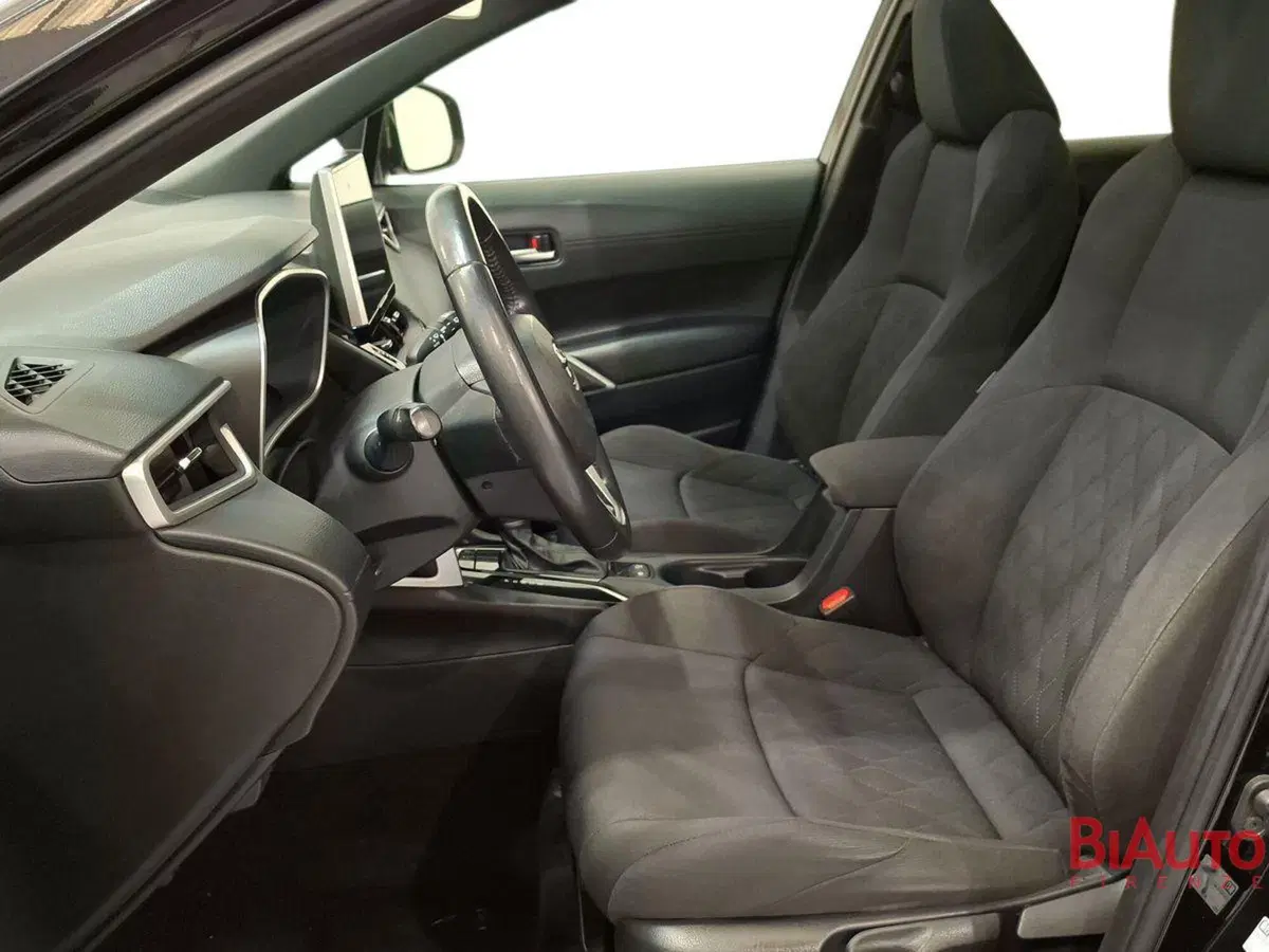 Toyota Corolla Cross Hybrid usata a Firenze (19)