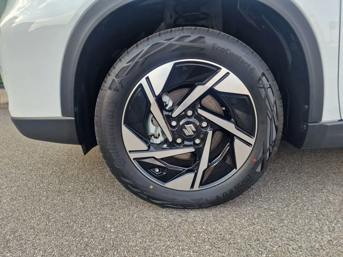 Suzuki Vitara nuova a Milano (12)