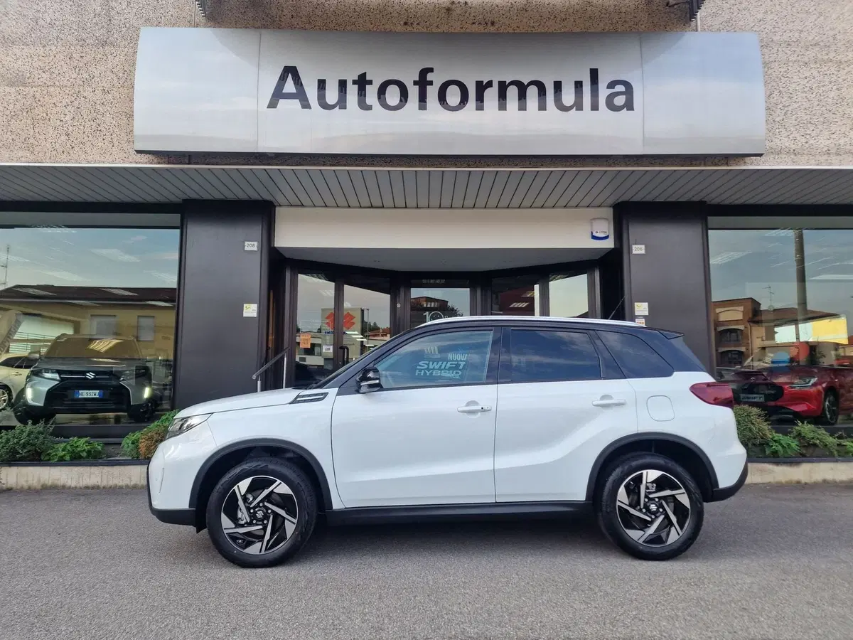 Suzuki Vitara nuova a Milano (3)