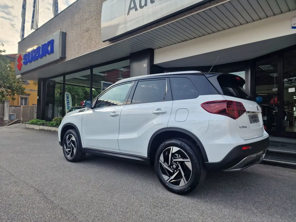 Suzuki Vitara nuova a Milano (4)