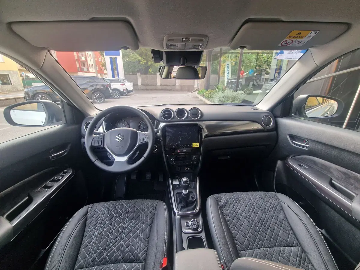 Suzuki Vitara nuova a Milano (8)
