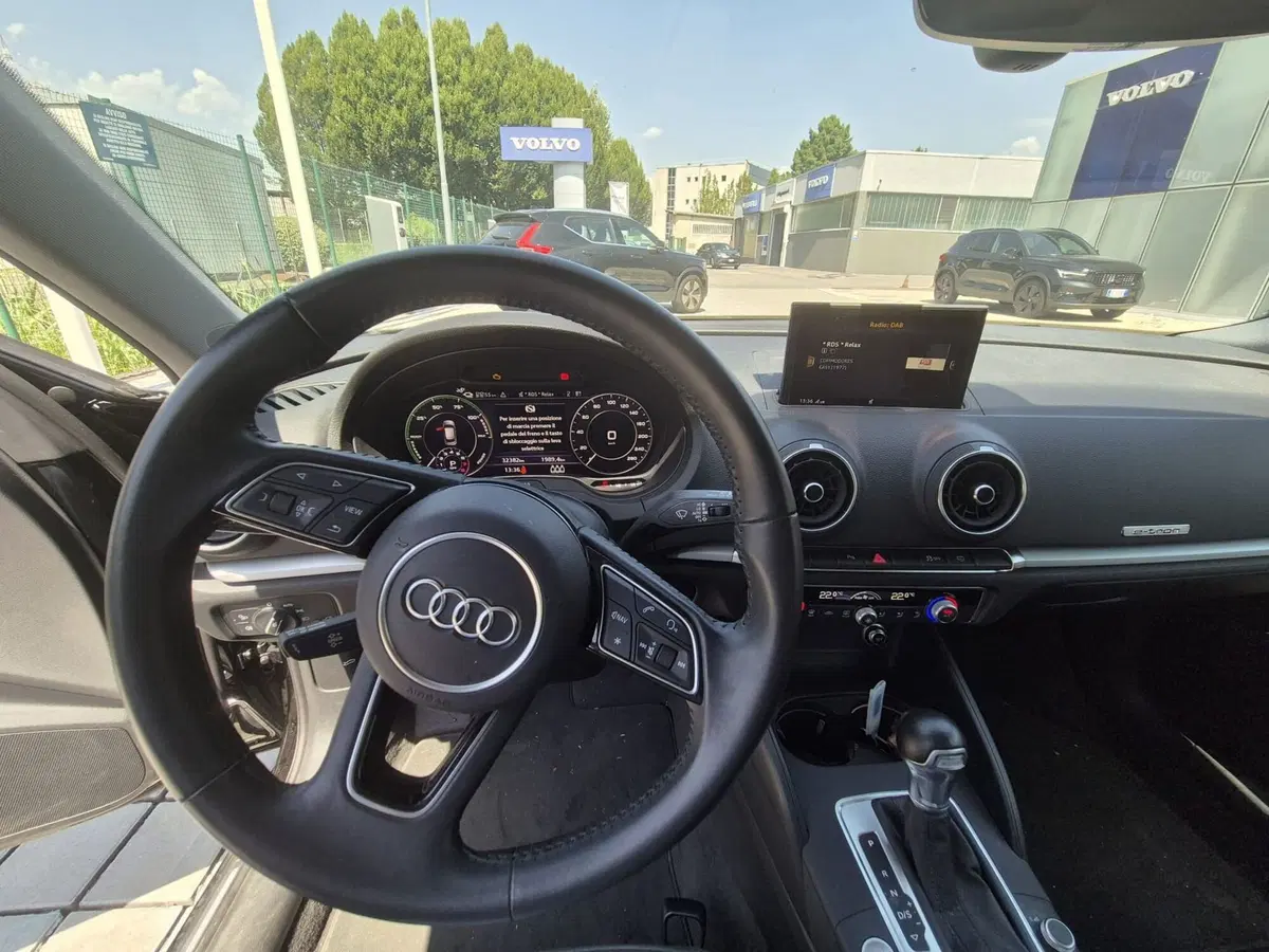 Audi A3 Sportback usata a Como (7)