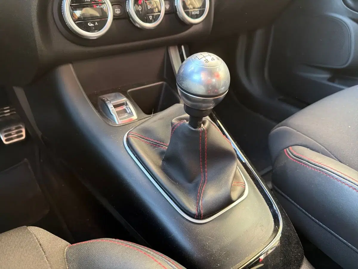Alfa Romeo Giulietta usata a Siena (14)