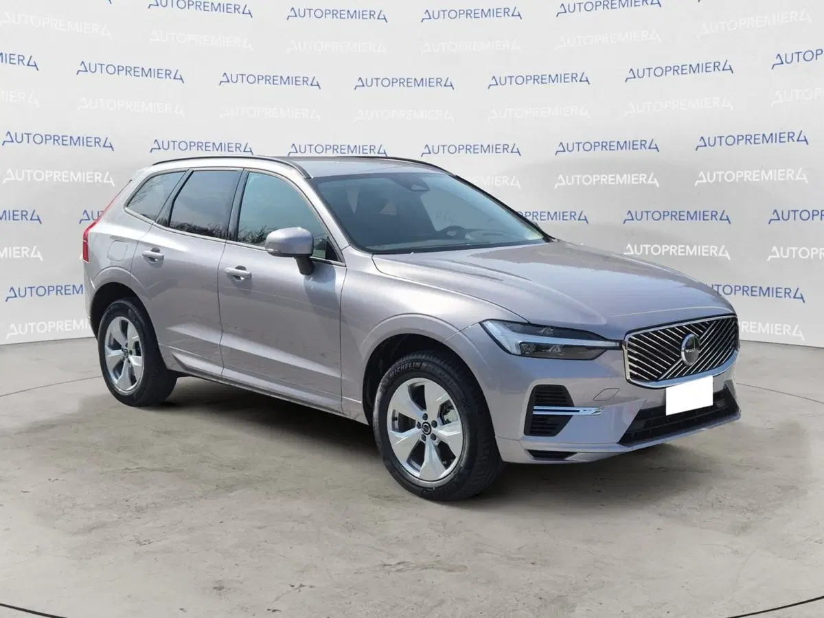 Volvo XC60 nuova a Como (2)